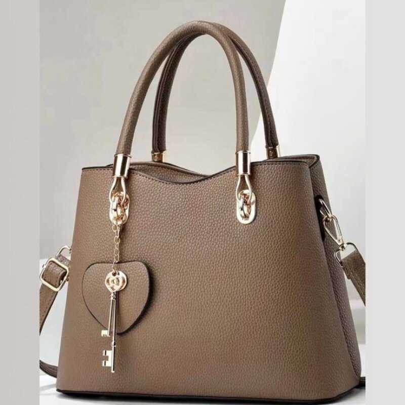 Bolsa Feminina em Couro